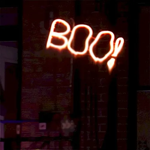Boo! — Feu la nuit