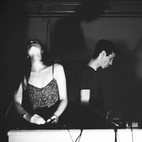 Nuit de Noce — Essaie Pas