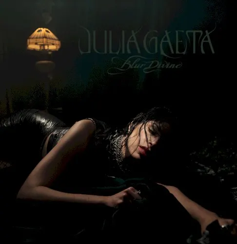 Blur Divine — Julia Gaeta