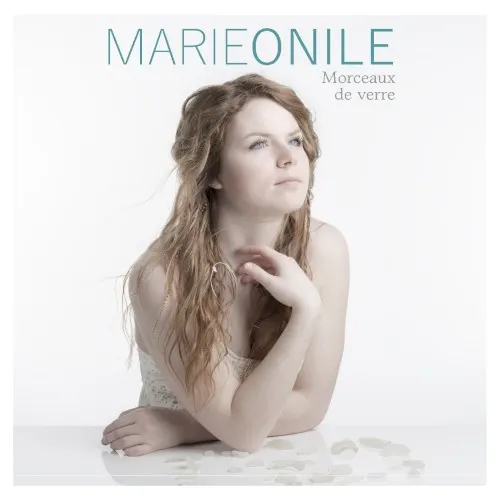 Morceaux de verre — Marie Onile